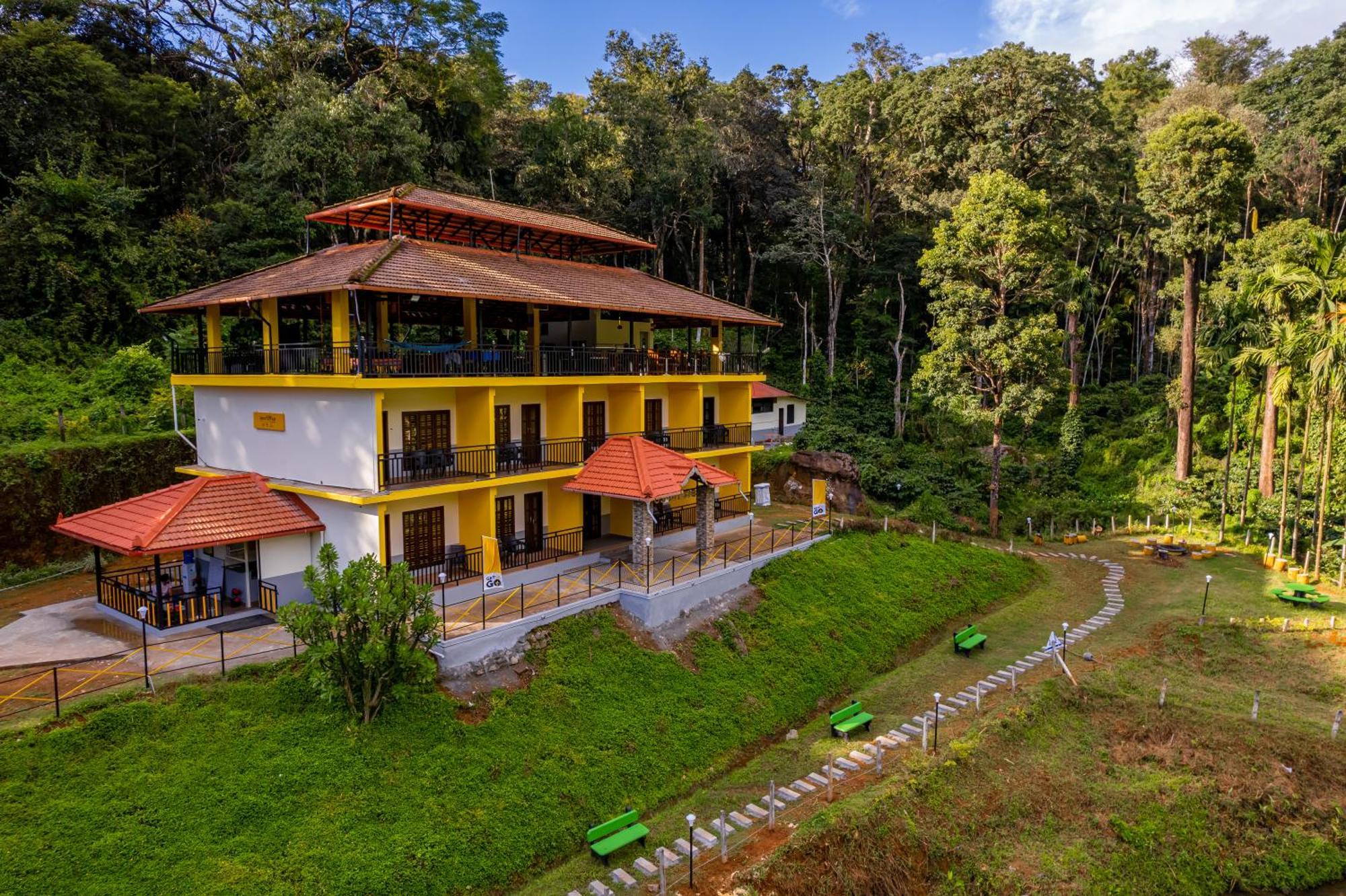 The Hosteller Coorg Rainforest, Madikeri Exteriör bild